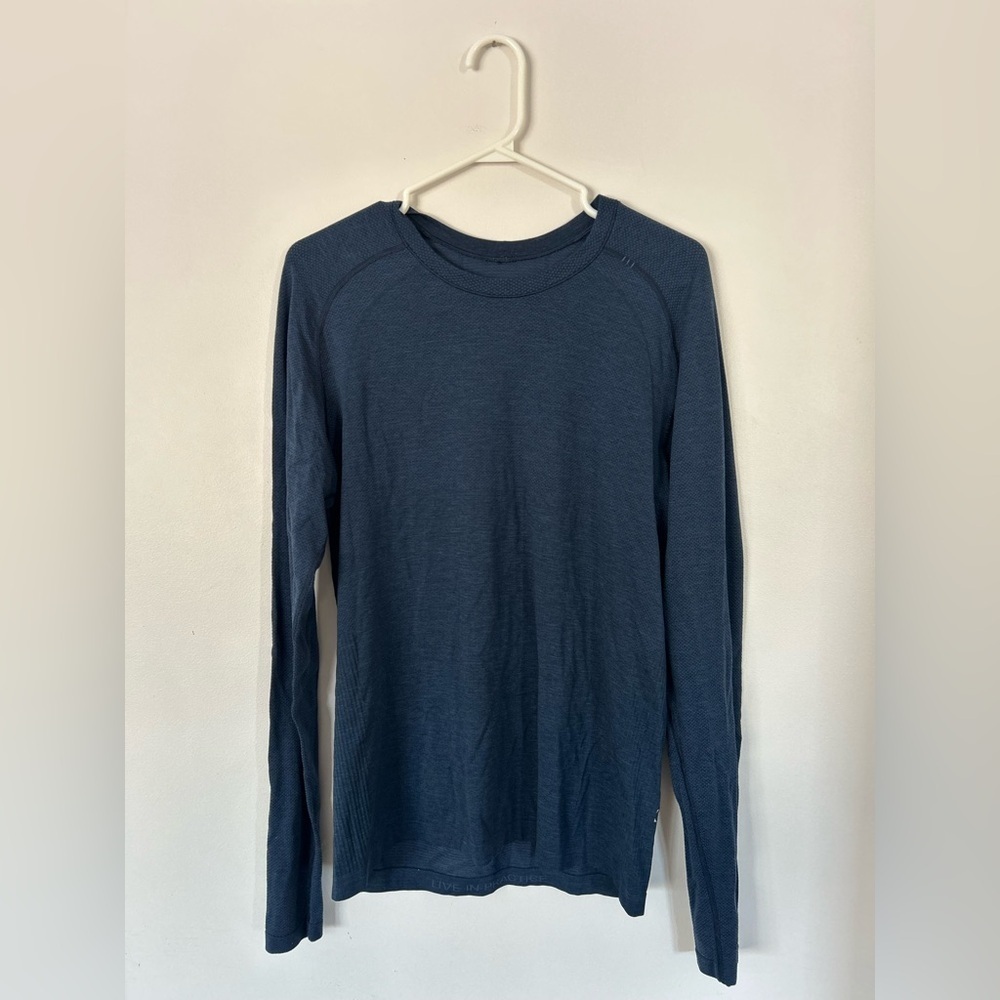 Lululemon Metal Vent Tech Long Sleeve 2.0 Mineral Blue / True Navy Medium